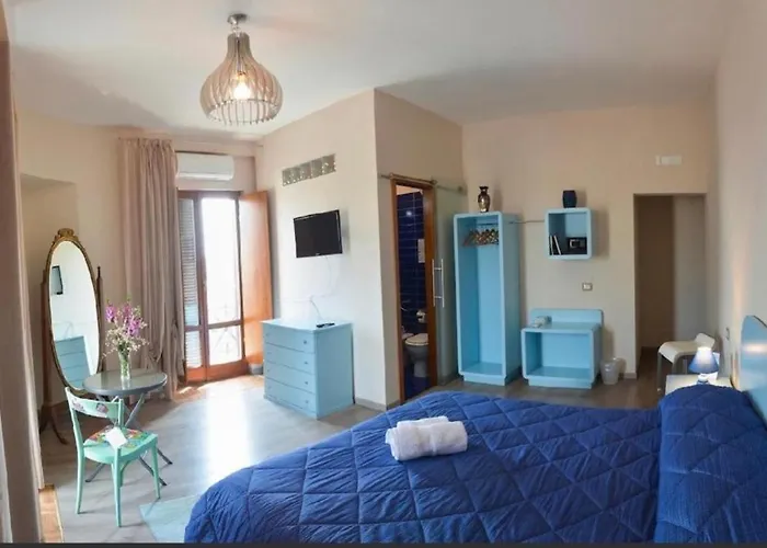Furture'rooms Гостевой дом Неаполь